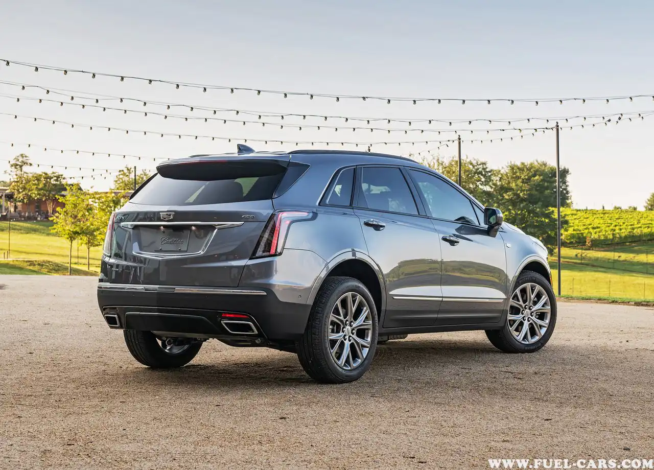 Cadillac XT5 13