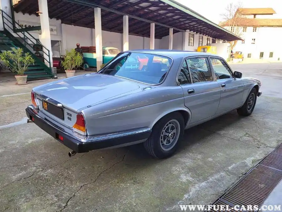 Jaguar XJ Series III Specs 7