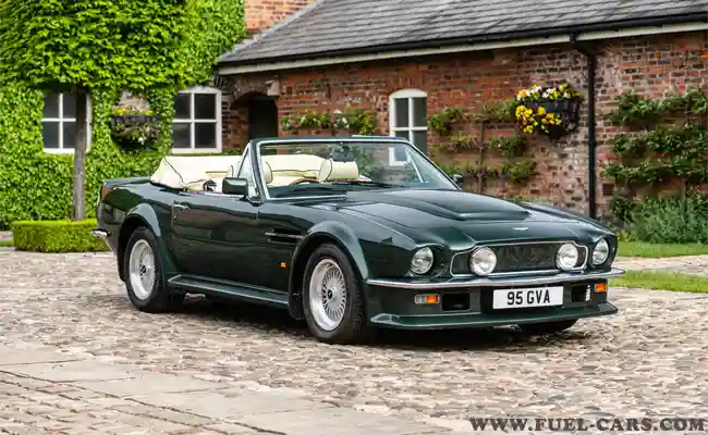 Aston Martin V8 Volante