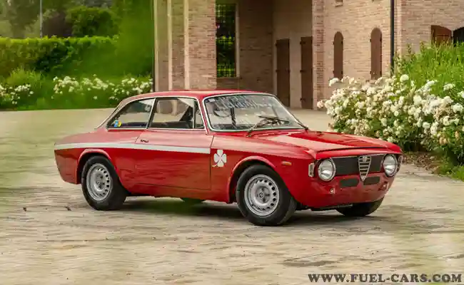 Alfa Romeo Giulia GTA 1300 Junior